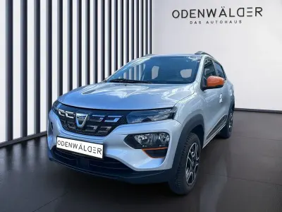 Usado Dacia Spring Comfort Plus 33 kW (45 CV) 2022 Gris Utilitario