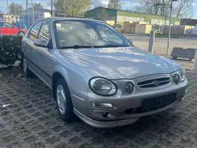 Używany Kia Shuma 2000 Srebrny Hatchback