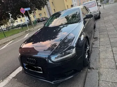 Gebraucht Audi A4 Design 220 PS (161 kW) 2014 Schwarz Limousine