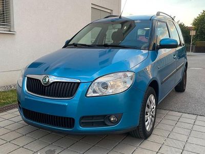 Blau Gebraucht 2010 Skoda Roomster Van / Kleinbus | 3.300 €