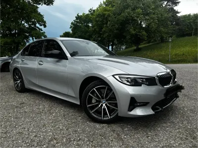 Gebraucht BMW 330 275 PS (202 kW) 2019 Grau Limousine