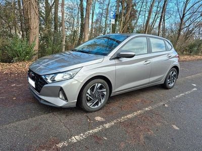Gebraucht Hyundai i20 Trend 101 PS (74 kW) 2023 Grau Kleinwagen