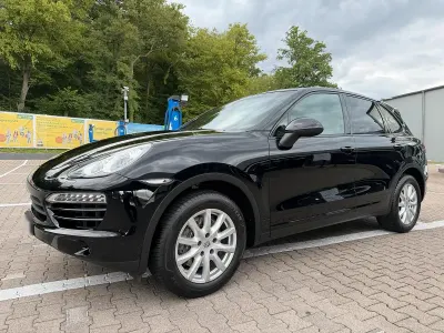 Gebraucht Porsche Cayenne 244 PS (179 kW) 2012 Schwarz SUV
