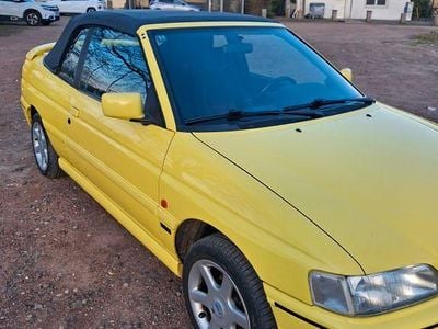 Gebraucht Ford Escort Cabriolet 105 PS (77 kW) 1993 Gelb Cabrio