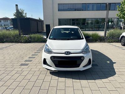 Second-hand Hyundai i10 67 CP (49 kW) 2017 Alb Hatchback