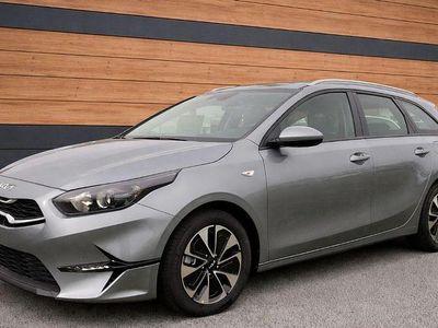 Nouă Kia Ceed Sportswagon 140 CP (102 kW) 2026 Argintiu Break