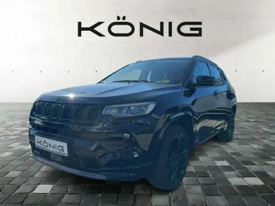 Używany Jeep Compass Altitude 131 KM (96 kW) 2023 Czarny SUV