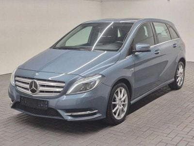Gebraucht Mercedes B200 156 PS (114 kW) 2012 Universumblau met. Van / Kleinbus