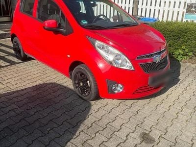 Begagnad Chevrolet Spark 66 HK (48 kW) 2011 Röd Halvkombi