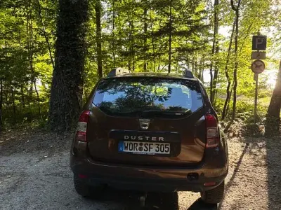 Gebraucht Dacia Duster Lauréate 125 PS (91 kW) 2014 Braun SUV