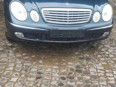 Usata Mercedes E240 177 CV (130 kW) 2004 Blu Station wagon