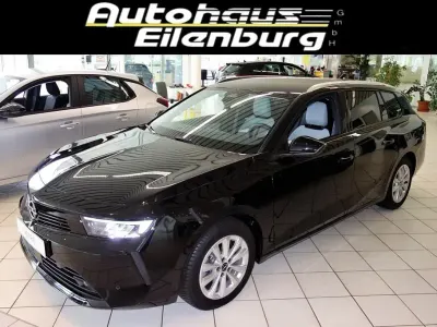 Używany Opel Astra 131 KM (96 kW) 2023 Czarny Hatchback