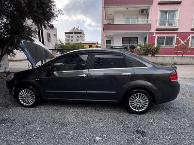 Käytetty Fiat Linea Active 90 HP (66 kW) 2011 Sedan