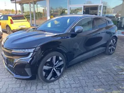 Gebraucht Renault Megane E-Tech Techno 160 kW (218 PS) 2022 Schwarz Limousine