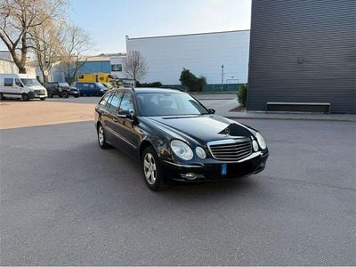 Gebraucht Mercedes E200 Avantgarde 184 PS (135 kW) 2007 Schwarz Kombi