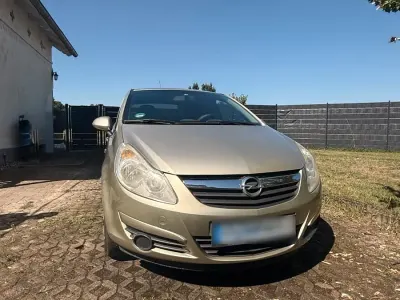 Gebraucht Opel Corsa 90 PS (66 kW) 2007 Gold Kleinwagen