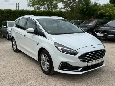 Usata Ford S-MAX Titanium 150 CV (110 kW) 2022 Bianco Monovolume