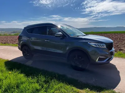 Begagnad DFSK Fengon 145 HK (106 kW) 2022 Grå SUV