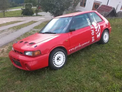 Gebraucht Mazda 323 185 PS (136 kW) 1993 Rot