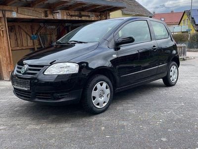 Gebraucht VW Fox 54 PS (39 kW) 2007 Schwarz Kleinwagen