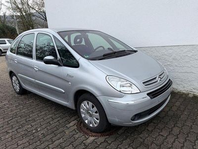 Gebraucht Citroën Xsara Picasso Exclusive 109 PS (80 kW) 2006 Silber Van / Kleinbus