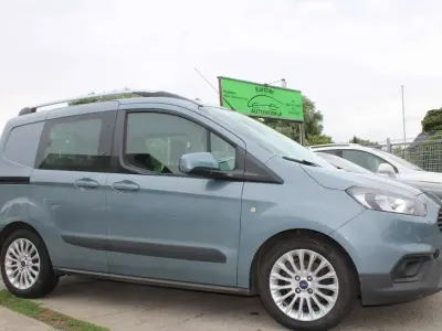 Gebraucht Ford Transit Trend 101 PS (74 kW) 2020 Metallblau metallic Van
