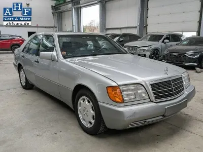 Używany Mercedes S300 231 KM (169 kW) 1993 Srebrny Sedan/Limuzyna