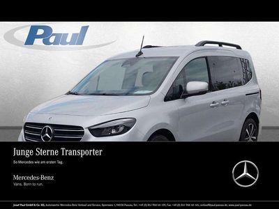 Gebraucht Mercedes T180 Style 131 PS (96 kW) 2024 Silber helvinsilber metallic Van / Kleinbus