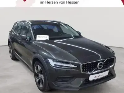 Occasion Volvo V60 CC Pro 250 ch (183 kW) 2021 Gris Break