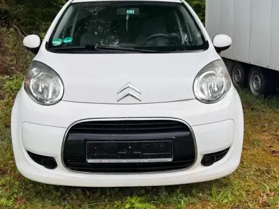 Gebraucht Citroën C1 75 PS (55 kW) 2011 Weiß Kleinwagen