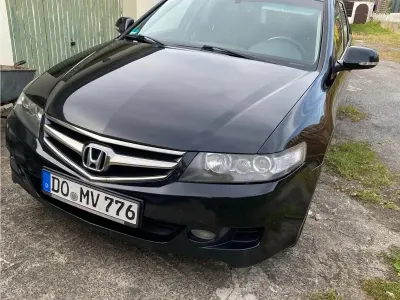 Usata Honda Accord 140 CV (102 kW) 2008 Nero Station wagon