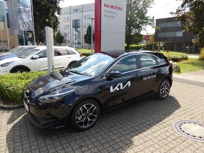 Zilinaschwarz Gebraucht 2024 Kia Ceed Spirit Kleinwagen | 22.990 € (Fairer Preis)