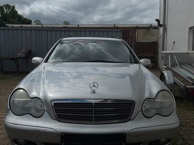 Mercedes C180
