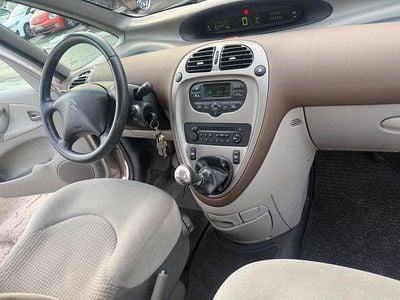 Gebraucht Citroën Xsara Picasso 109 PS (80 kW) 2004 Beige Van / Kleinbus
