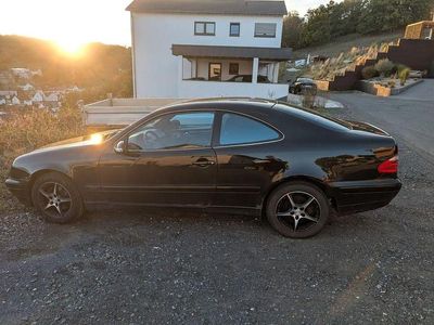 Mercedes CLK230
