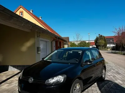 Gebraucht VW Golf VII Move 105 PS (77 kW) 2012 Schwarz Limousine