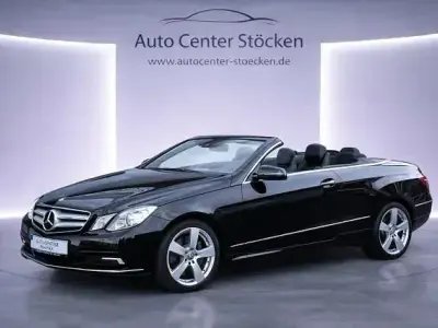 Gebraucht Mercedes E500 388 PS (285 kW) 2011 Schwarz Cabrio