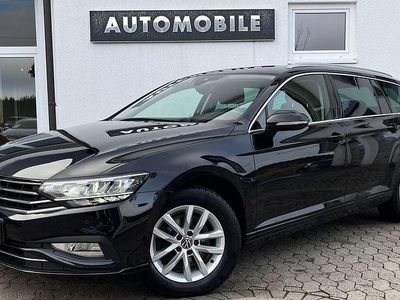 Deep black perleffekt Gebraucht 2023 VW Passat Business Kombi | 25.479 € (Fairer Preis)