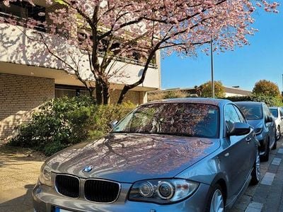 Usado BMW 123 Performance 204 HP (150 kW) 2009 Cinzento Citadino