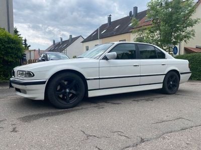BMW 728