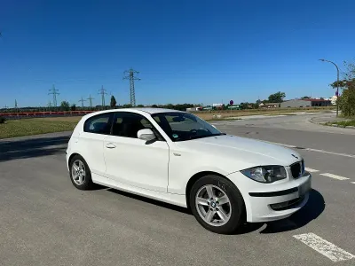 Gebraucht BMW 116 122 PS (89 kW) 2010 Weiß Kleinwagen