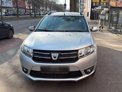 Gebraucht Dacia Logan MCV 90 PS (66 kW) 2014 Silber Kombi