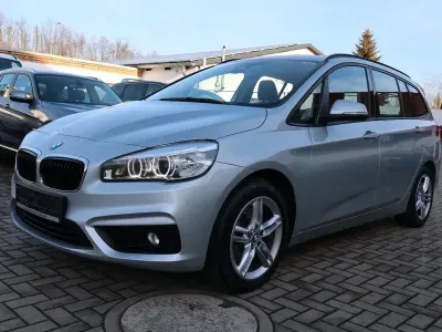 Gebraucht BMW 220 Gran Tourer Advantage 190 PS (139 kW) 2017 Silber Van / Kleinbus