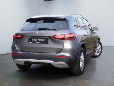 Usata Mercedes GLA200 163 CV (119 kW) 2024 Grigio SUV