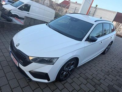 Gebraucht Skoda Octavia RS 200 PS (147 kW) 2023 Weiß Kombi