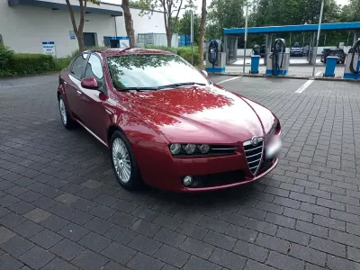 Gebraucht Alfa Romeo 159 150 PS (110 kW) 2006 Rot Limousine
