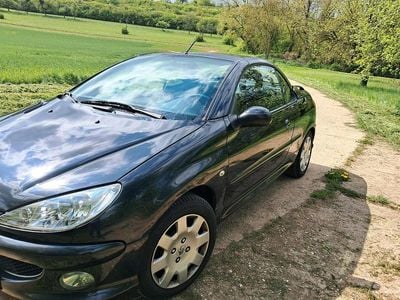 Usata Peugeot 206 CC 110 CV (80 kW) 2006 Nero Cabrio