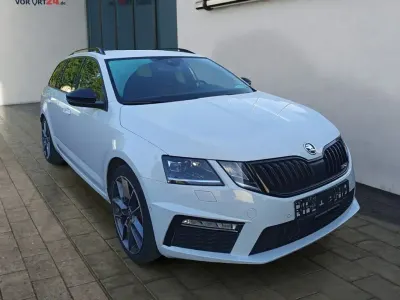 Gebraucht Skoda Octavia RS 245 PS (180 kW) 2020 Moonweiß Kombi