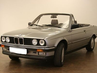 gebraucht BMW 320 Cabriolet iA mit H-Zulassung (Chrommodel)