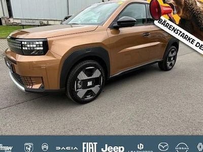 Neu Fiat Grande Panda La Prima 83 kW (113 PS) 2025 Braun Kleinwagen